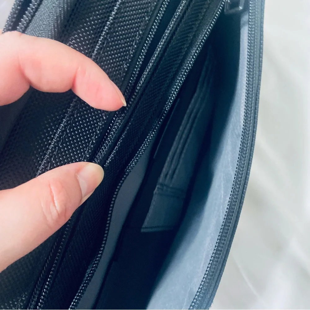 Tumi Black Laptop Bag with Zipper Closure